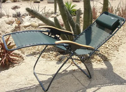 صندلی مسافرتی با پایه مقاوم و پشتیبانی قوی